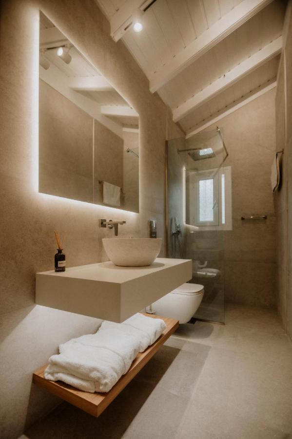 Vila Butterfly - Heated Private Pool & Jacuzzi Alepou